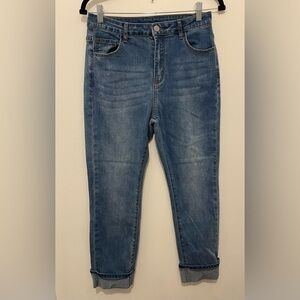 Woman’s Dazy Crop Denim Jeans‎ Size XL